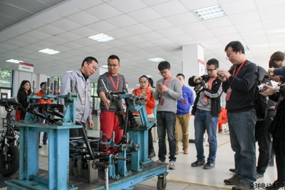 小牛“行”专业化工厂成为行业标杆，互联网销售引领新潮流